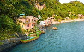 Ocean Beach Resort  3*